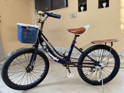 Kids Blue Cycle – Used but in Good Working Condition