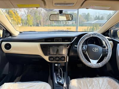 Toyota Corolla Altis 1.6 White Genuine