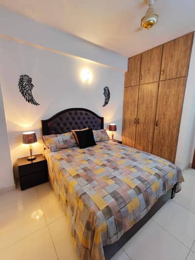 One bed apartment per day available Gulbarga green Islamabad