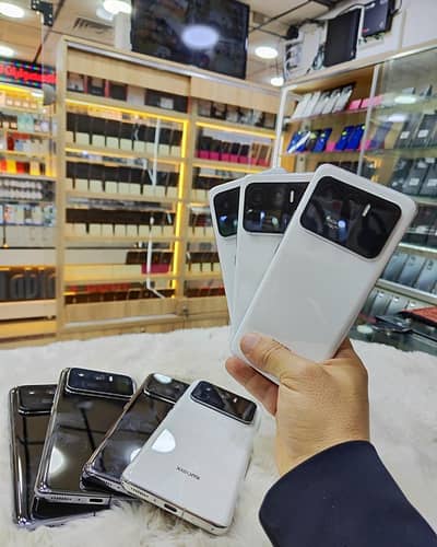 Xiaomi mi 11 Ultra 5G 12/256 Paper-kits dual Approved 10/10 Brand New