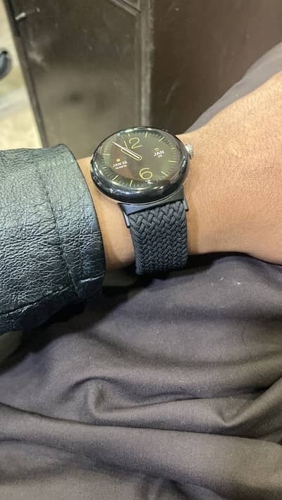 Google Pixel Watch 10/10 Mint Condition Full Box 0/3/7/0/3/9/6/4/6/2/5