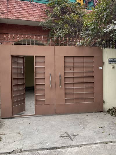 10 Marla ground-floor house in Allama Iqbal Town