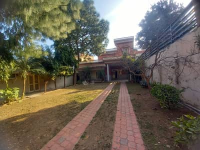 1 Kanal 24 Marla Commercial Property on Islamia School Road for Sale (Ali Properties 0304-1158669)