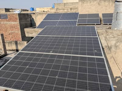 14 Solar Panels (Canadian & JESKO) 360W/380W + GI Stands