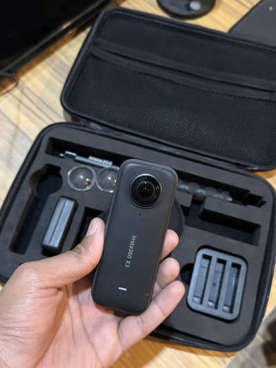 Insta360 X3 Bundle Complete Kit - 2 Batteries + Charger + stick & Bag