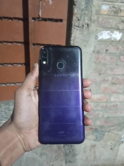 Infinix hot 8