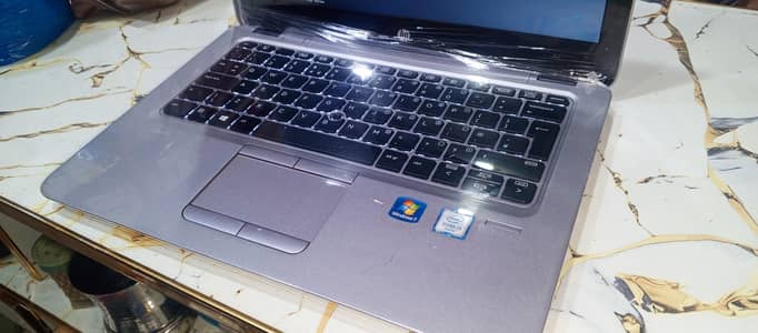 Slim Laptop Core i5 6th Generation 8GB PC4 RAM