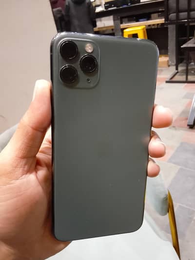 iPhone 11 Pro Max 64GB – Panel Changed