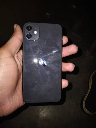 iphone 11 128 gb official pta approved all ok 10by9 ha koe fault nae