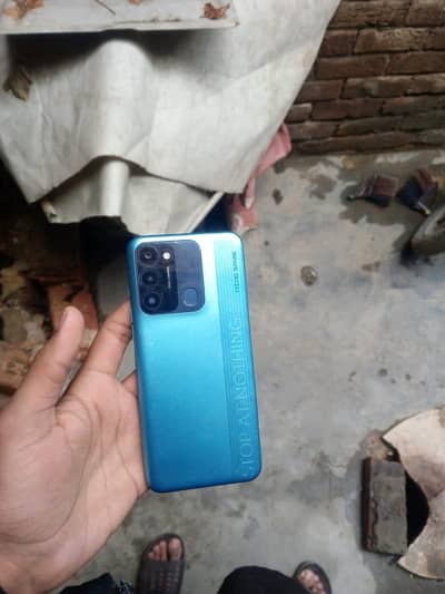 Tecno Spark 8c