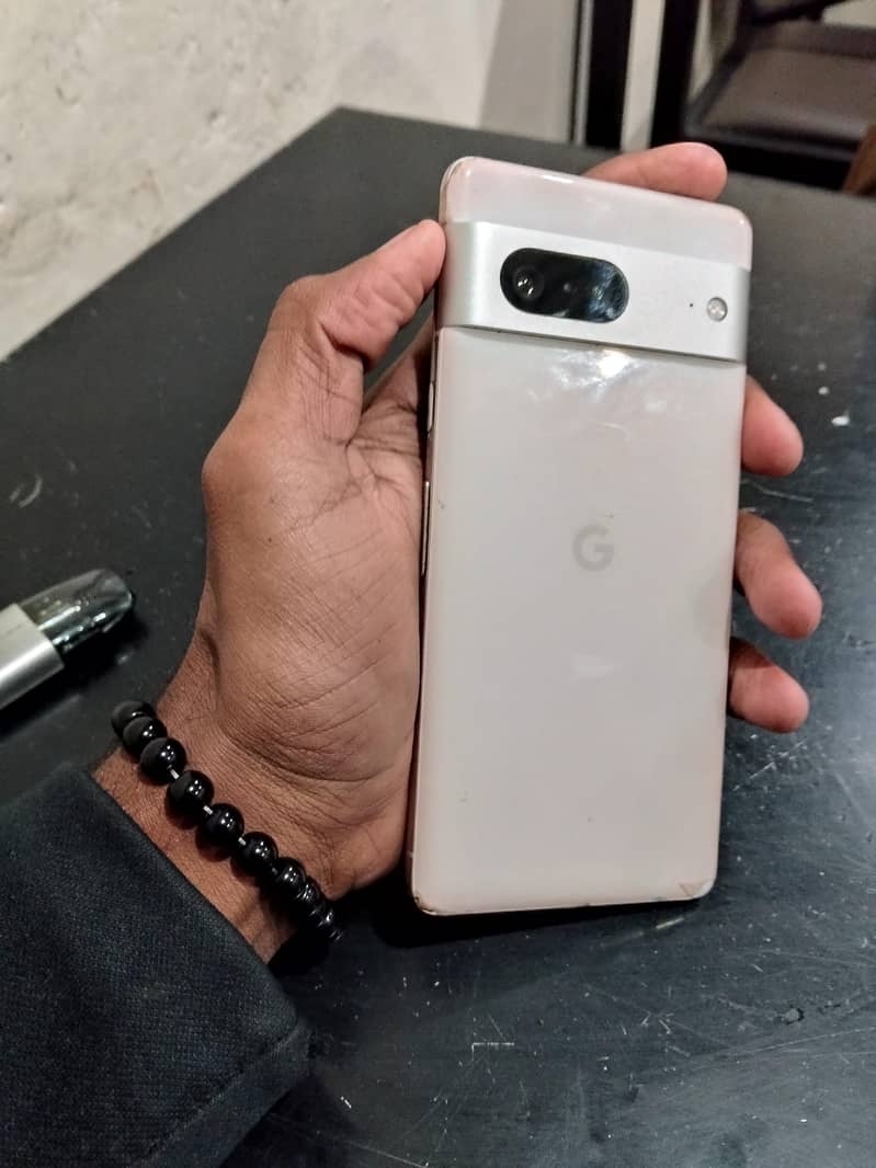 Google Pixel 7 3
