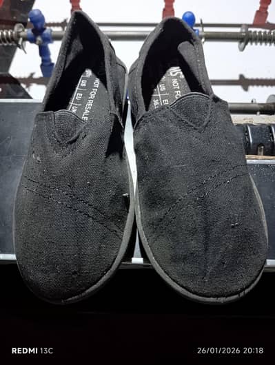 Shoe s For Sale quantity available hai