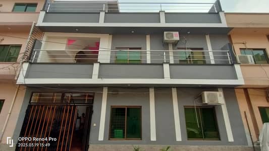 PRIME LOCATION HOUSE AVAILABLE FOR SALE IN JOHAR TOWN PHASE 1 BLOCK D1