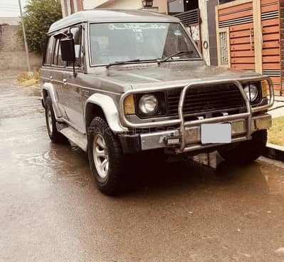 Mitsubishi Pajero 1988