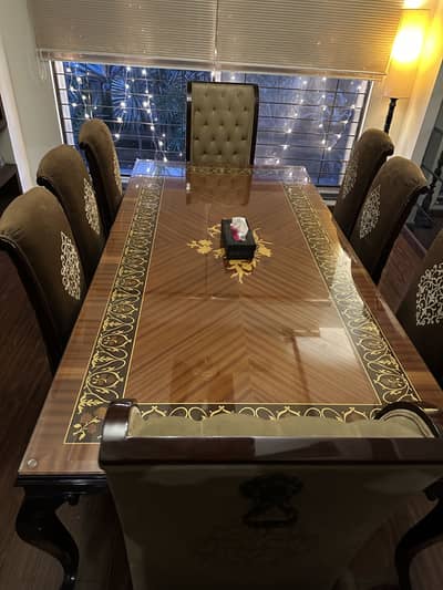 BRAND NEW 8 SEATER DINING TABLE - MODERN