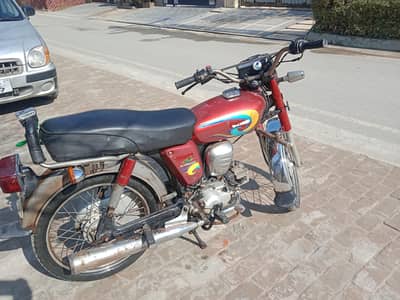 Yamaha 4 strock for sale urgent