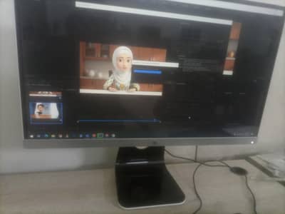 need girl for office