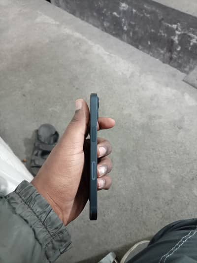 IPhone 13 non pta jv