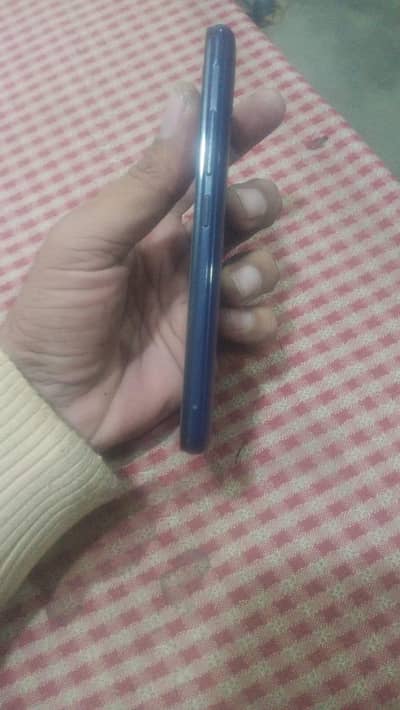 itel A17 mobile hai box mobile hai buss