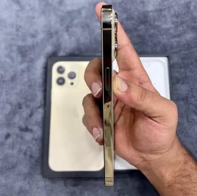 iPhone 13 pro max 256gb 03084102973