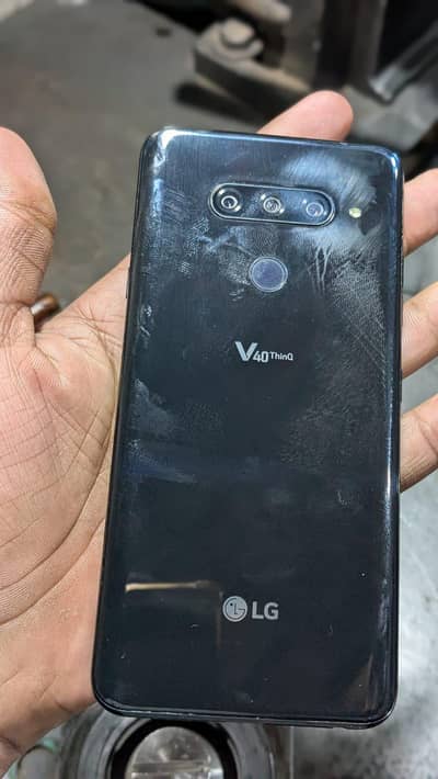 LG v40 Thinq mobile
