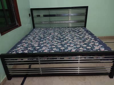 Iron+ Stell bed for sale without matriss