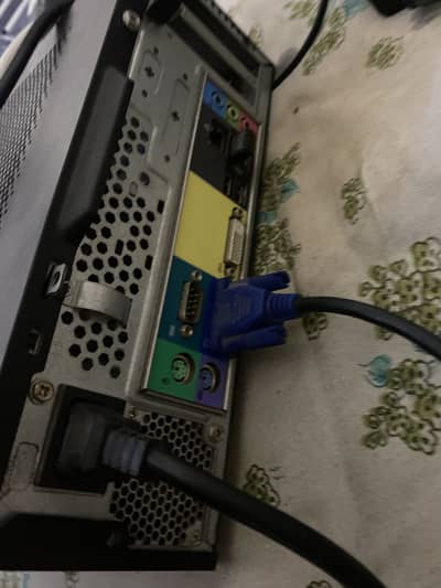 COMPUTER + COMPUTER TABLE