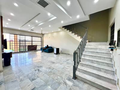 1 Kanal House Available For Rent In Lda Avenue Lahore