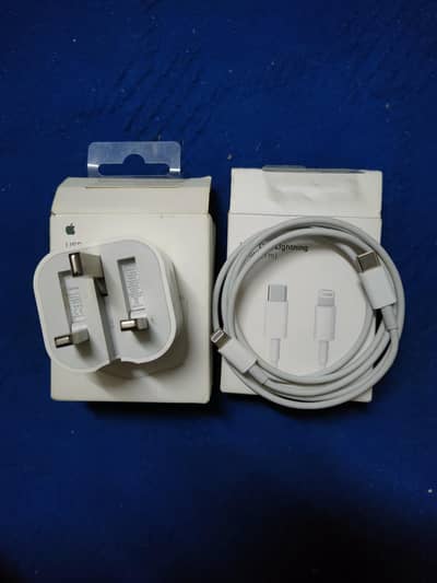 Apple Iphone 20w charger with cable