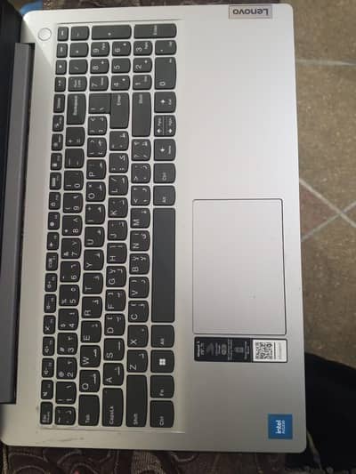 Lenovo ideapad1i (15", 17)  in lush condition