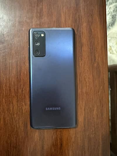 Samsung Galaxy S20 FE Selling