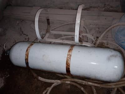 CNG CYLINDER WITH COMPLETE KIT URGENT FOR SALE 03/41/59/76/0/72