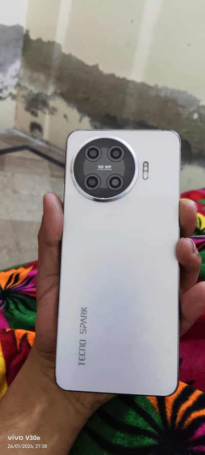 Techno spark 20 pro plus