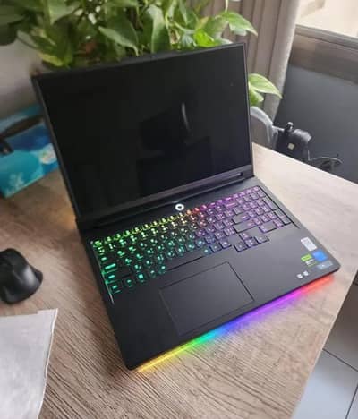 Lenovo Legion Pro 7 16IAX10H Ultra 9 275HX | RTX 5090