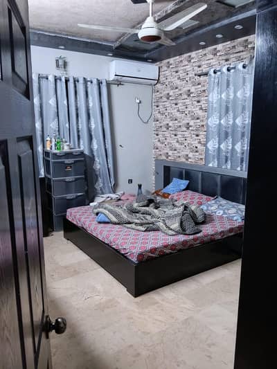 2 bed lounge single independence house with roof