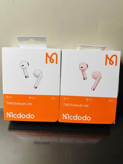 Premium quality earbuds
