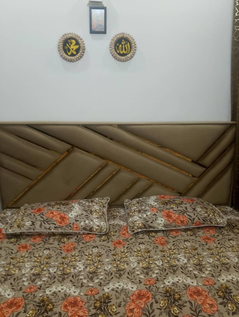 bed dressing side table 0