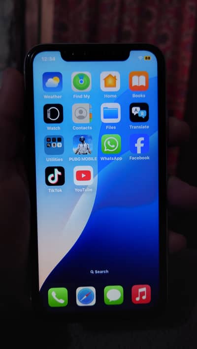 Iphone xr  03241427338 only watsapp