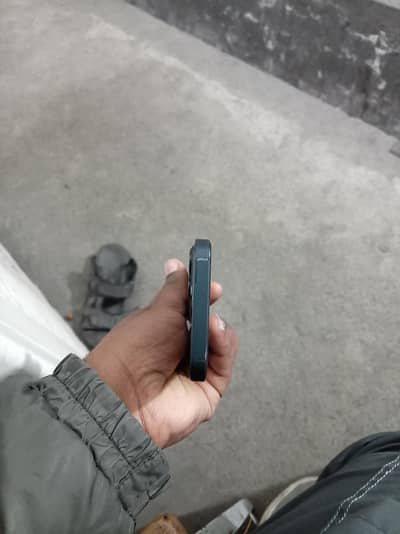 IPHONE 13 NON PTA JV