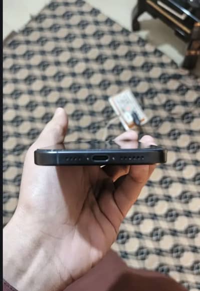 I phone 15 pro max jv