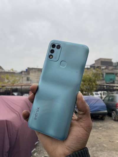 Infinix hot 10 play 4/64