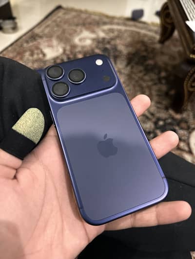 IPHONE 17 PRO JV BLUE 41 CYCLE COUNT FIRST BUYER WITH ORIGNAL ACCESORI