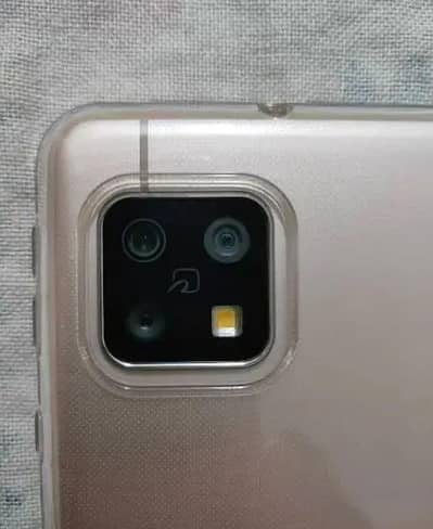 Aqus 4+64 front body Fingerprint  10/10