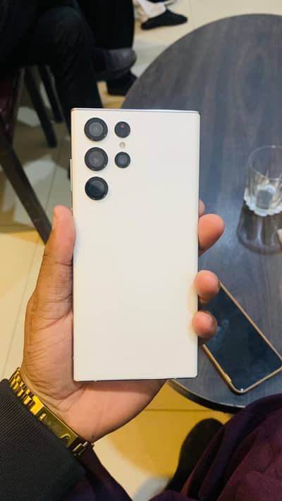 Samsung Galaxy S22ultra 8.128