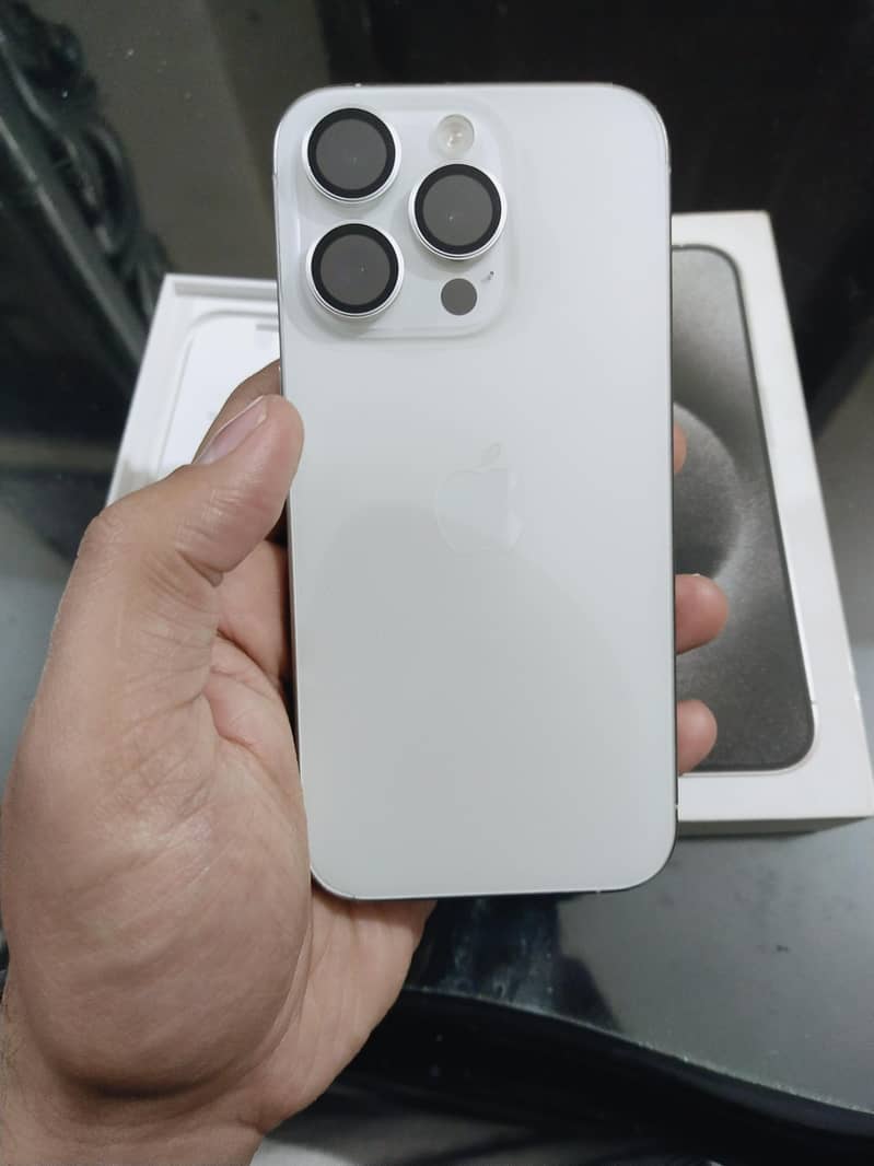 iPhone 15pro factory unlock 1