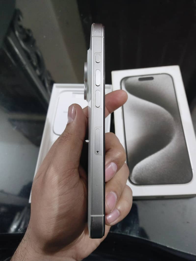 iPhone 15pro factory unlock 2