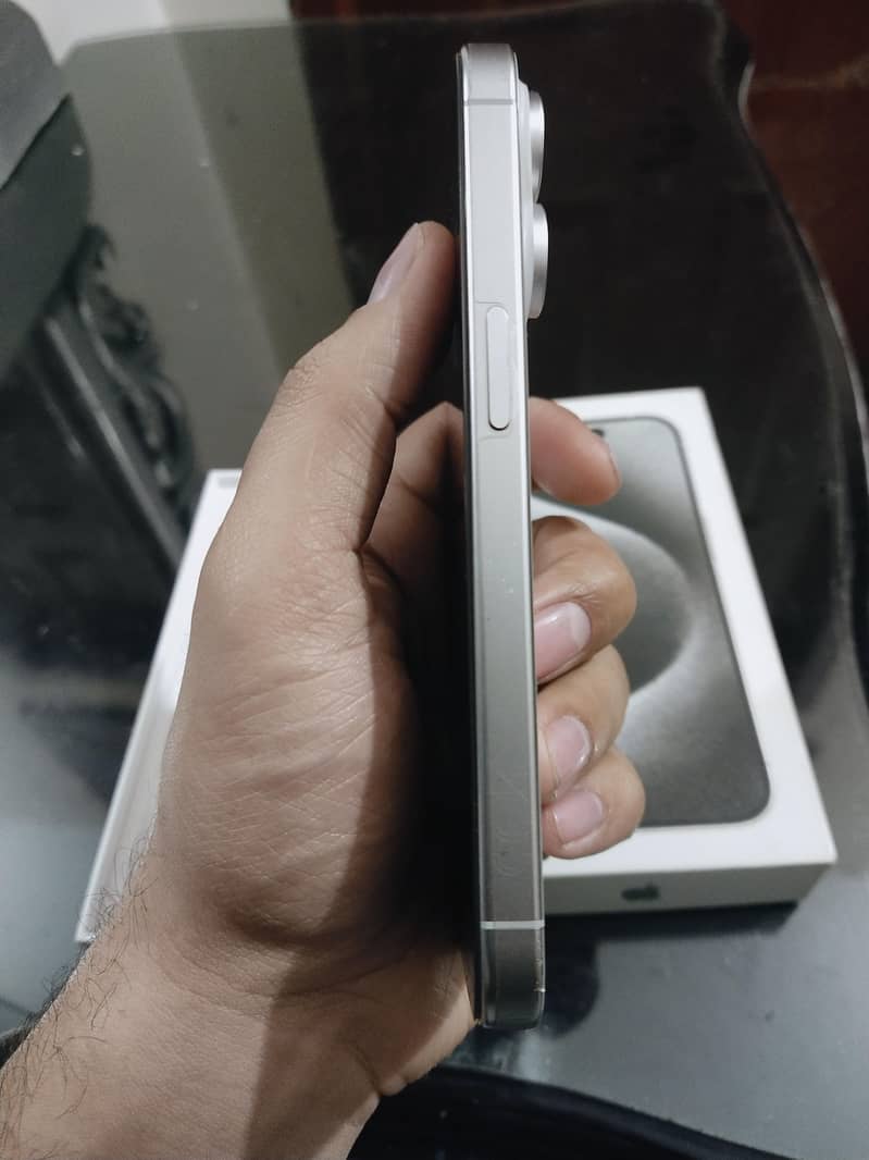 iPhone 15pro factory unlock 3