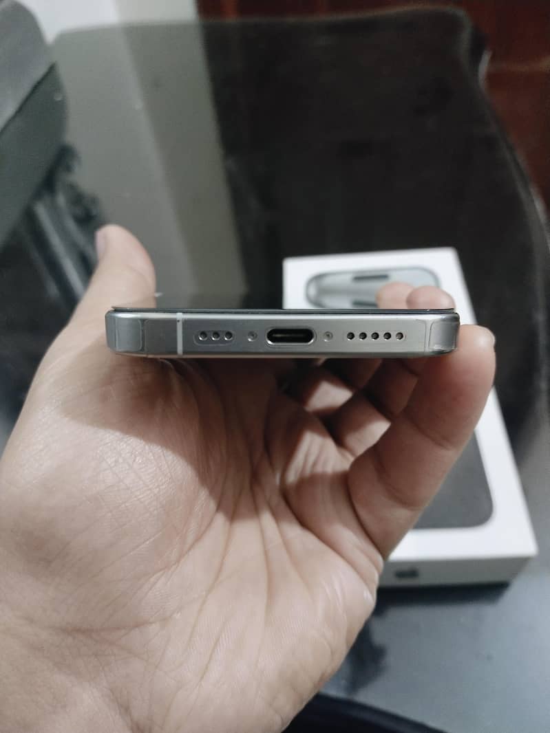 iPhone 15pro factory unlock 5