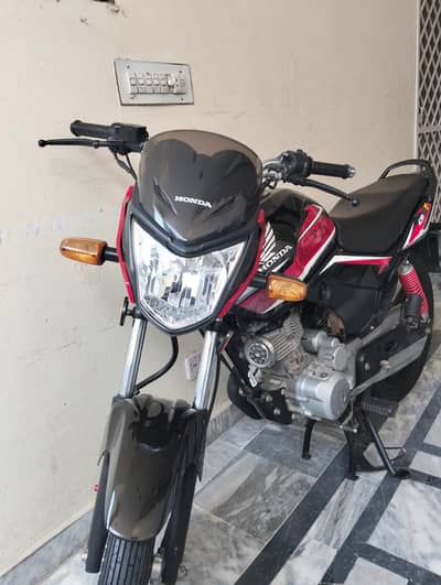 Honda cb1cb25f. good condition