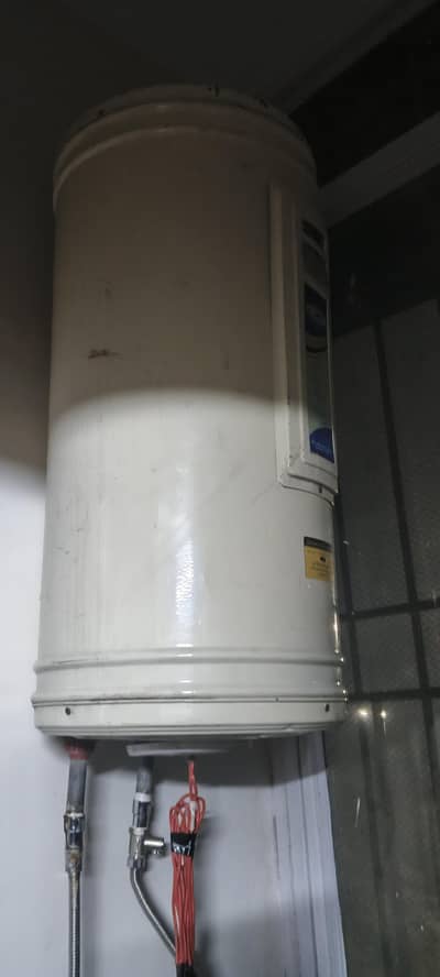 Electric Geyser 15 Gallon